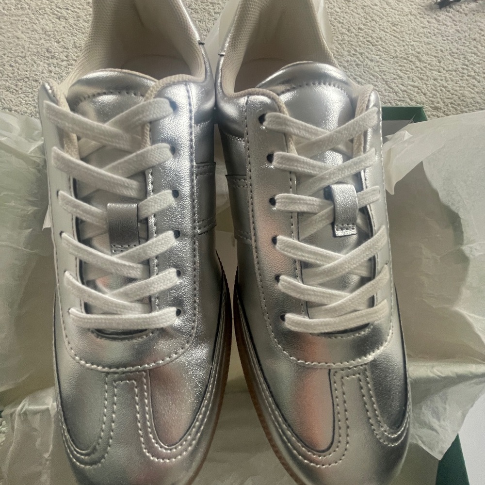 J. Crew Silver and White Women's Sneakers NWT $168 - Picture 6 of 11
